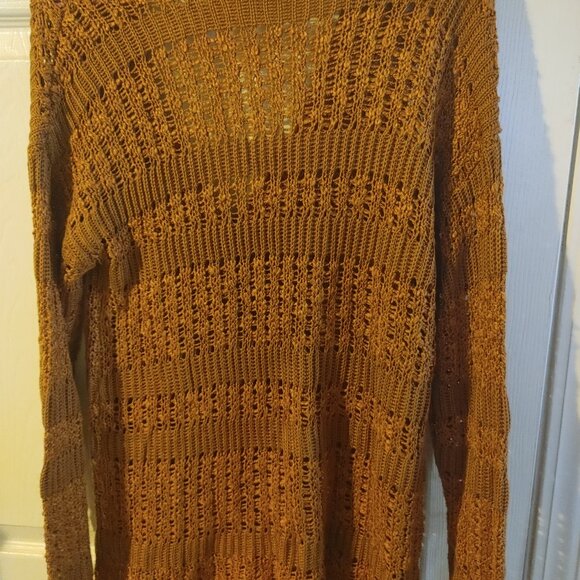 Knitted sweater button wodn - Picture 4 of 5